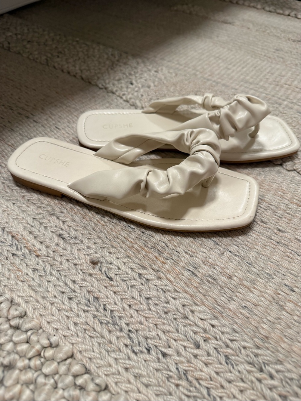 Cupshe White Ruched Square-Toe Slide Mules - Picture 4 of 4